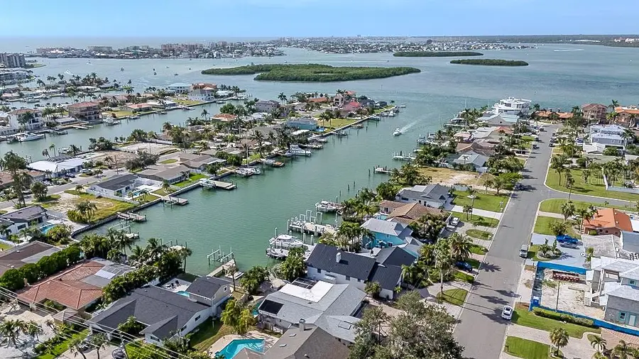 12120 7th Street E, Treasure Island, FL 33706 - Image #3