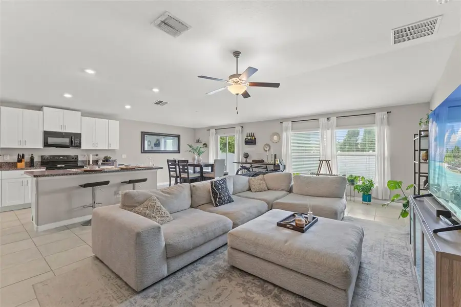 3802 Daisy Bloom Place, Tampa, FL 33619 - Image #2