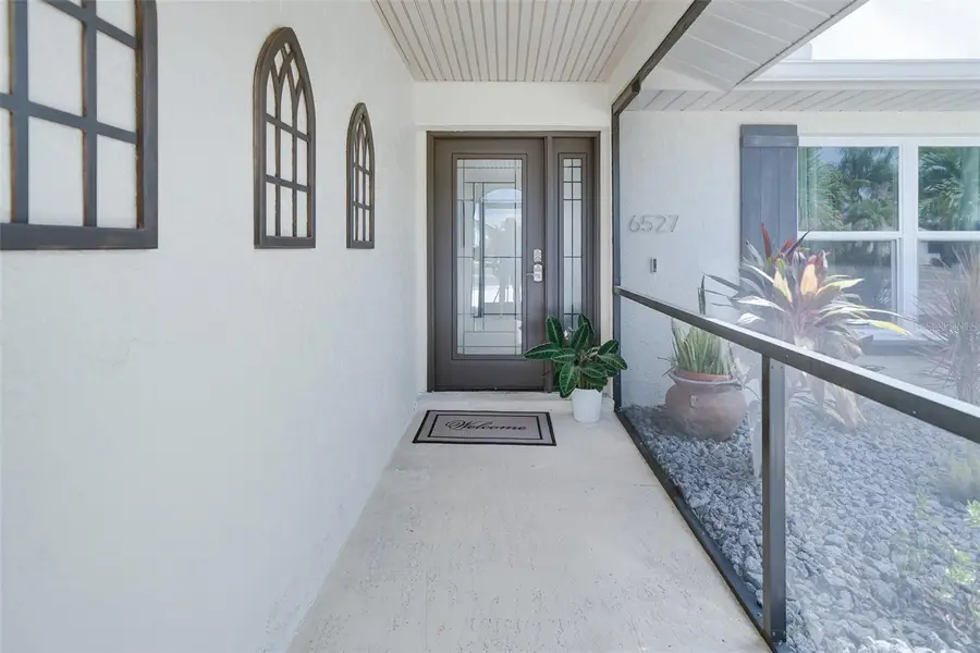 6527 Bimini Court, Apollo Beach, FL 33572 - Image #2