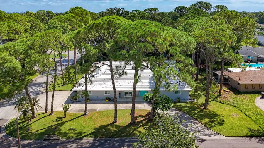 8693 15th Street N, Saint Petersburg, FL 33702 - Image #2