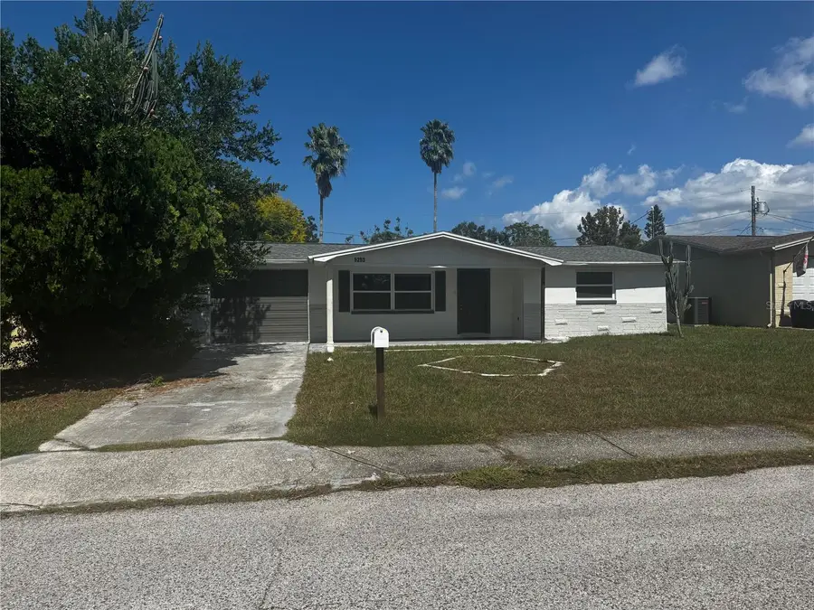 5253 Devries Drive, New Port Richey, FL 34652 - Image #2