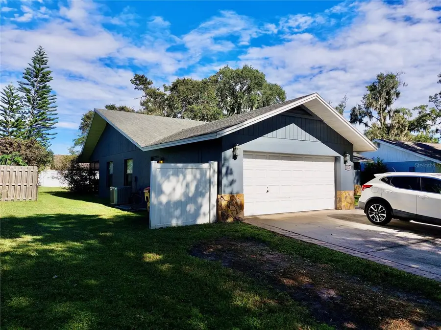 1020 Redbud Circle, Plant City, FL 33563 - Image #2