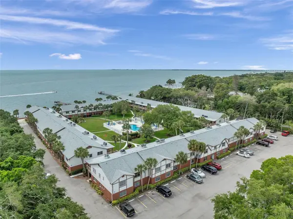 650 Pinellas Point Drive S #211, ST PETERSBURG, FL 33705
