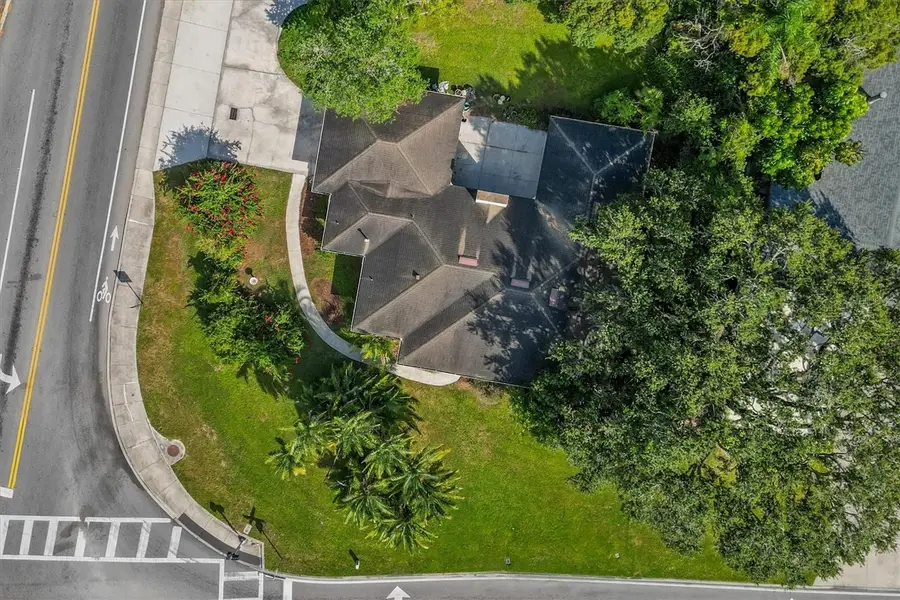 225 Lake Hollingsworth Drive, Lakeland, FL 33803 - Image #2