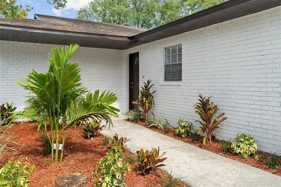 5207 Burr Place, Seffner, FL 33584 - Image #2