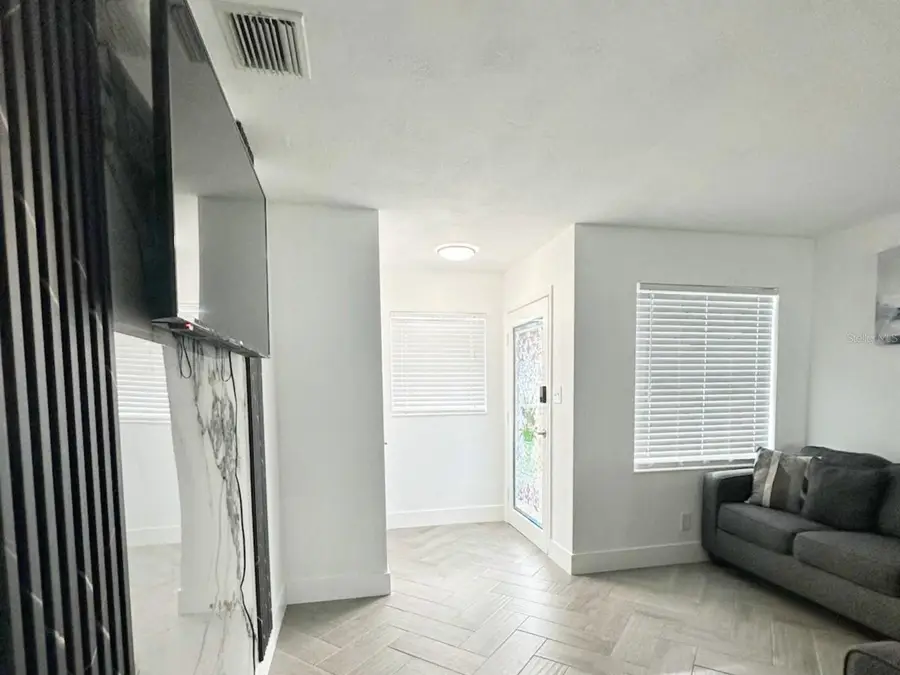 17734 1st Street E, Redington Shores, FL 33708 - Image #3