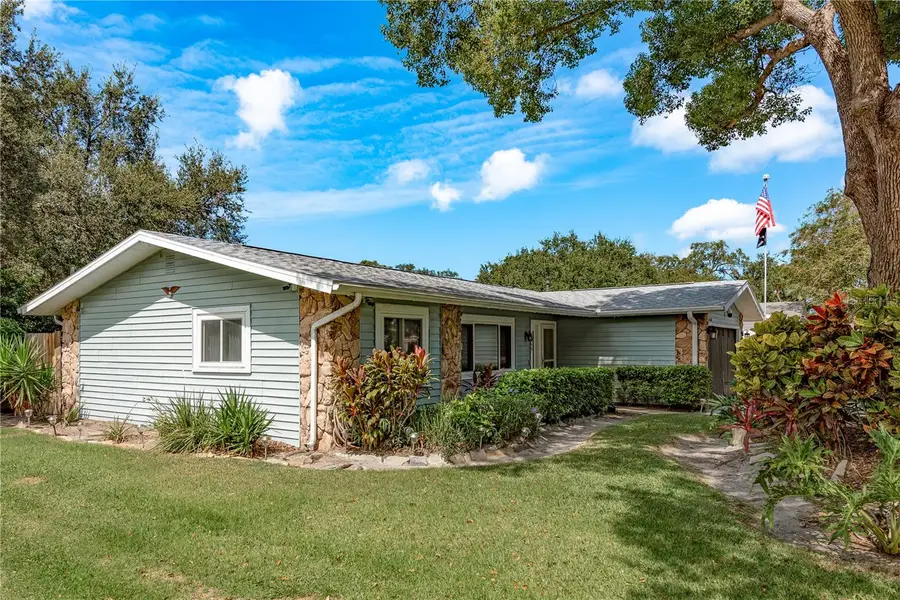 2060 Butternut Circle W, Clearwater, FL 33763 - Image #3