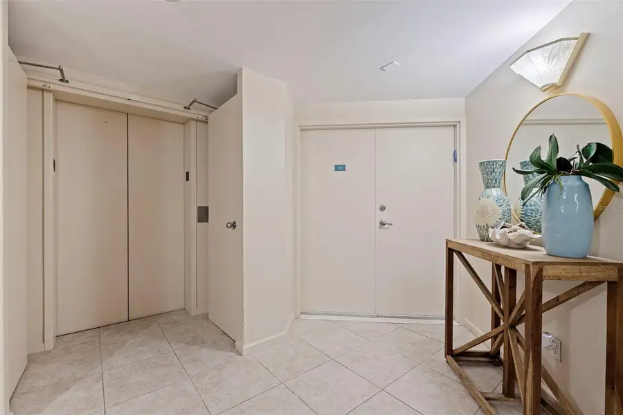 1520 Gulf Boulevard #1502, Clearwater Beach, FL 33767 - Image #3