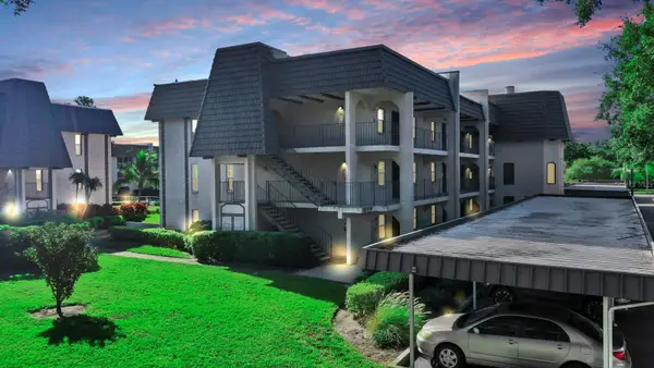 8799 Bardmoor Boulevard #205, SEMINOLE, FL 33777