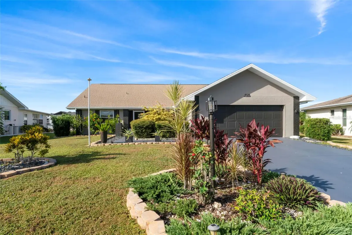 1526 Fort Duquesna Drive, Sun City Center, FL 33573 - Image #1