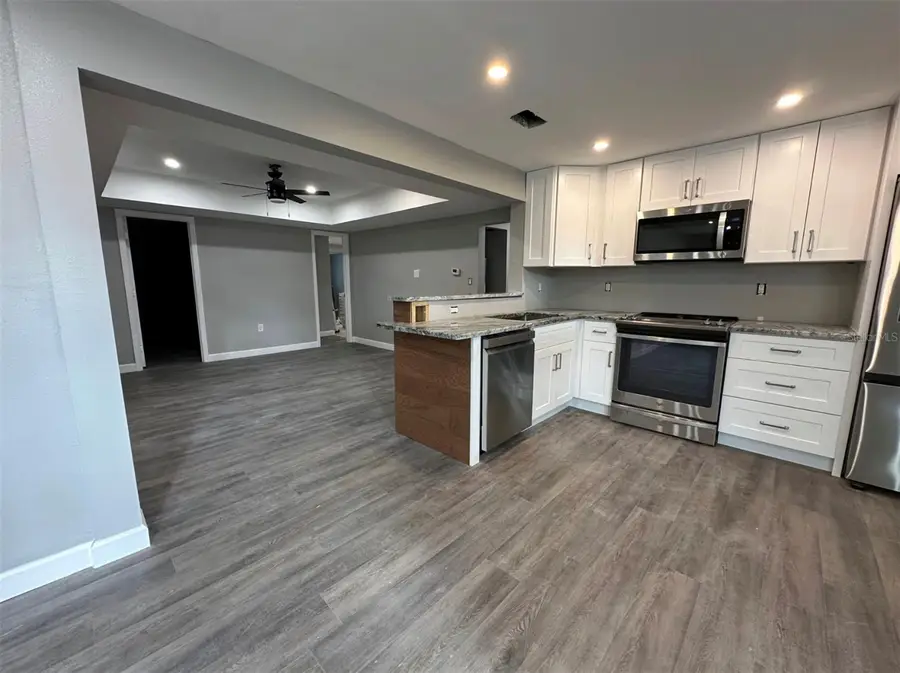 2301 Trelain Drive S, Saint Petersburg, FL 33712 - Image #2