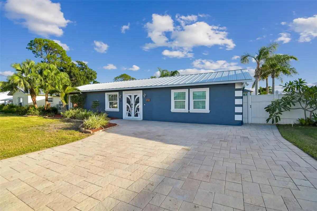 8708 Thornwood Lane, Tampa, FL 33615 - #1