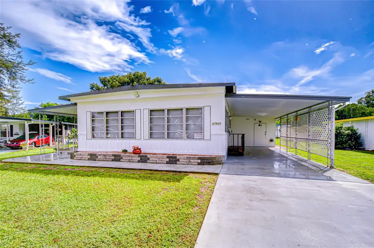 37930 Date Palm Drive, Zephyrhills, FL 33542 - Image #1