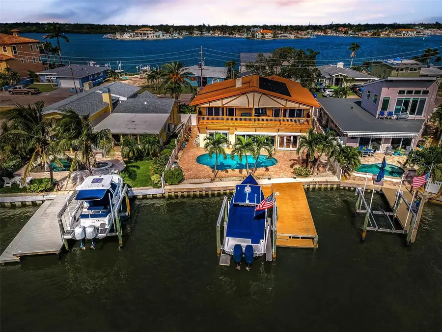 16108 6th Street E, Redington Beach, FL 33708 - Image #3