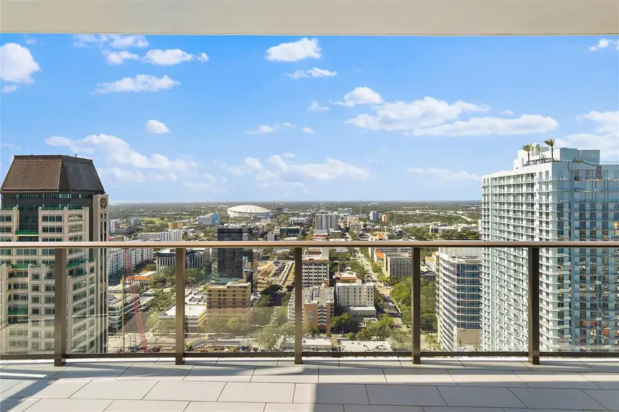 100 1st Avenue N #3307, Saint Petersburg, FL 33701 - Image #2