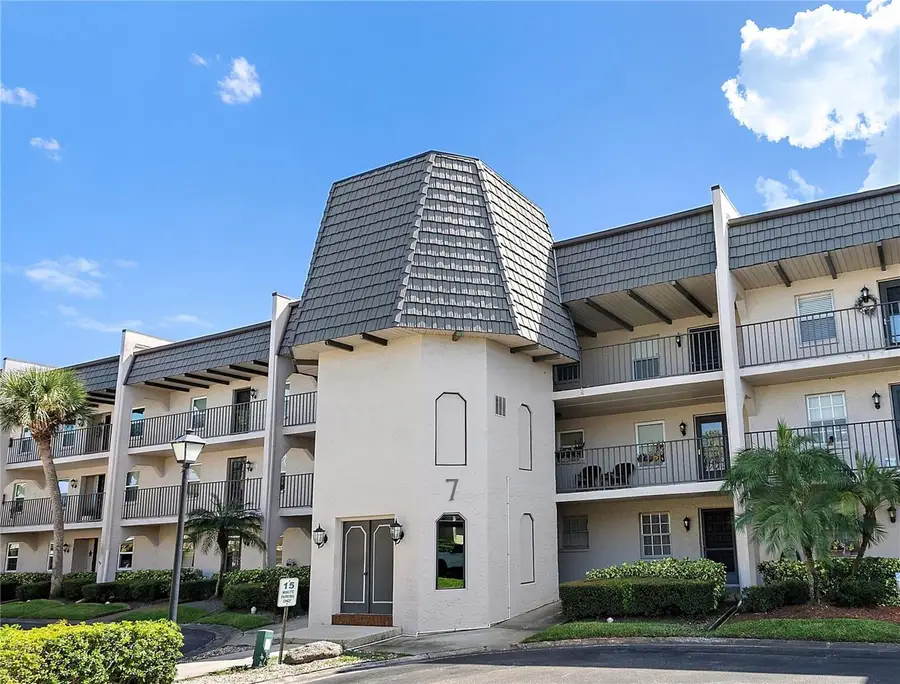 705 Cordova Green, Seminole, FL 33777 - Image #2