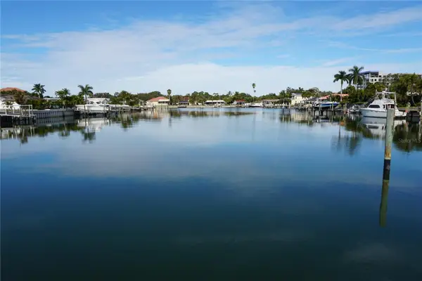 3753 46th Avenue S #7, ST PETERSBURG, FL 33711