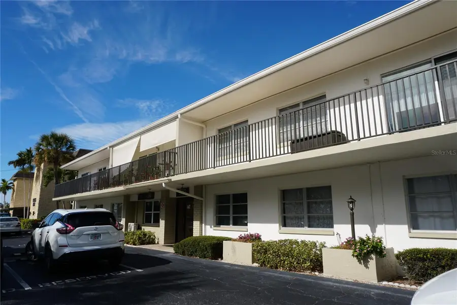 3753 46th Avenue S #7, Saint Petersburg, FL 33711 - Image #2