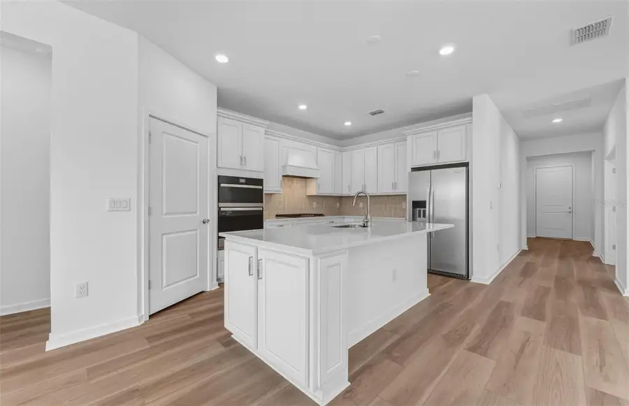 10325 Spruce River Way, Parrish, FL 34219 - Image #2