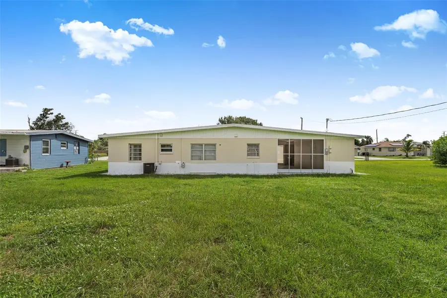 258 Seminole Boulevard Nw, Port Charlotte, FL 33952 - Image #2