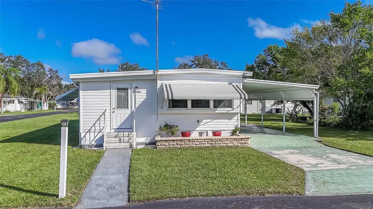 37249 Hammond Drive, Zephyrhills, FL 33541 - Image #1