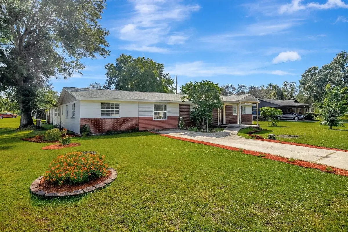 11207 N 51st Street, Tampa, FL 33617 - Image #1