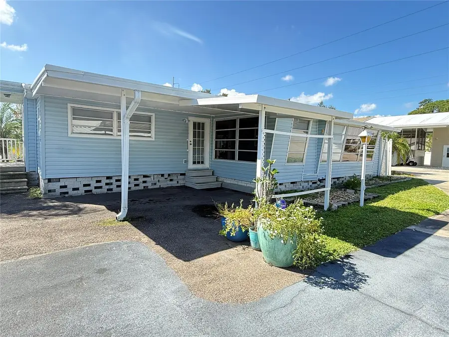 6830 Americana Drive Ne #127, Saint Petersburg, FL 33702 - Image #2