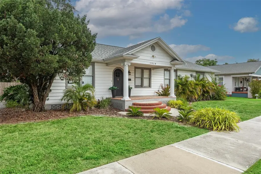 1919 W Carmen Street, Tampa, FL 33606 - Image #2