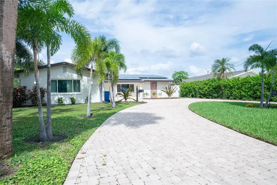 5119 Venetian Boulevard Ne, Saint Petersburg, FL 33703 - Image #3