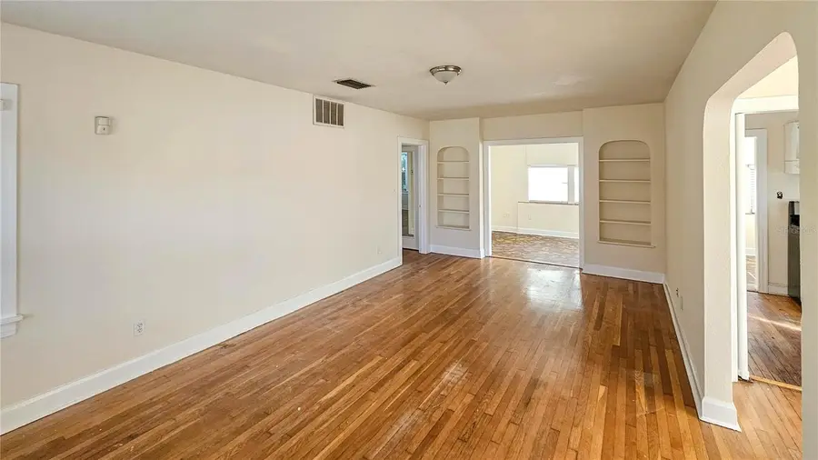 860 16th Avenue S, Saint Petersburg, FL 33701 - Image #2