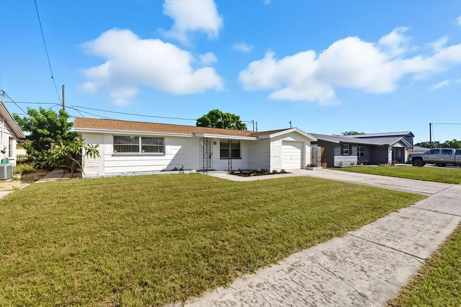 5729 Mosaic Drive, Holiday, FL 34690 - Image #2
