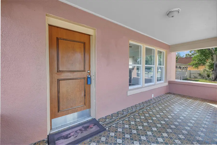 4926 4th Avenue S, Saint Petersburg, FL 33707 - Image #2