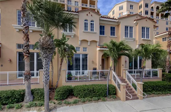 505 Mandalay Avenue #62, CLEARWATER BEACH, FL 33767