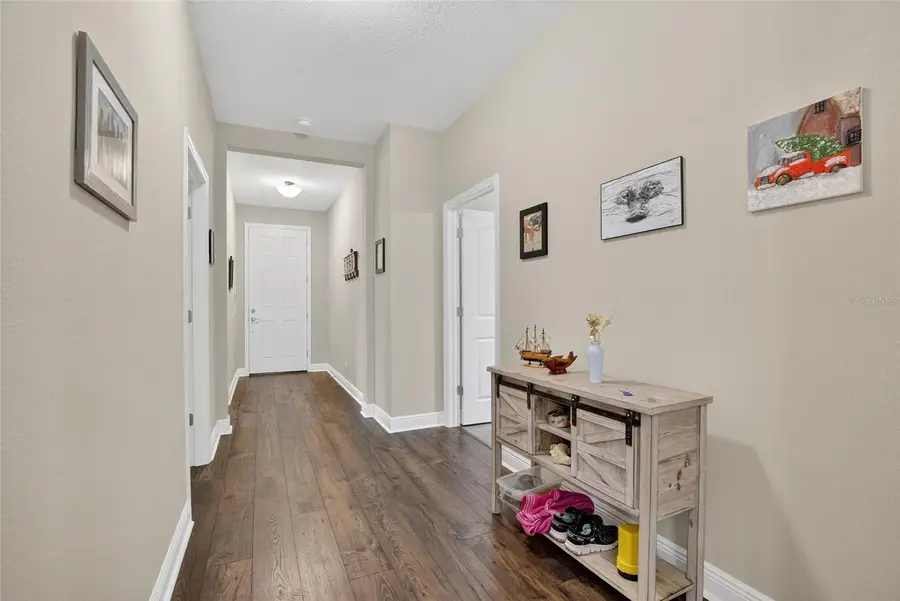 19356 Hawk Valley Drive, Tampa, FL 33647 - Image #3