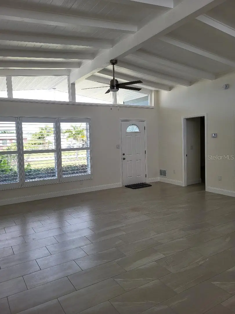 828 Blue Heron Boulevard, Ruskin, FL 33570 - Image #2