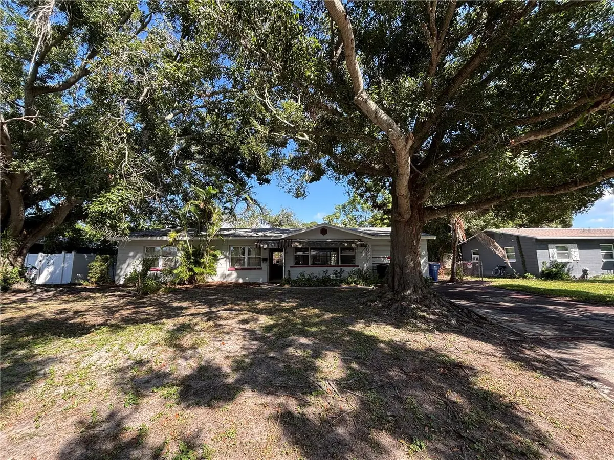 5550 5th Way S, Saint Petersburg, FL 33705 - Image #1