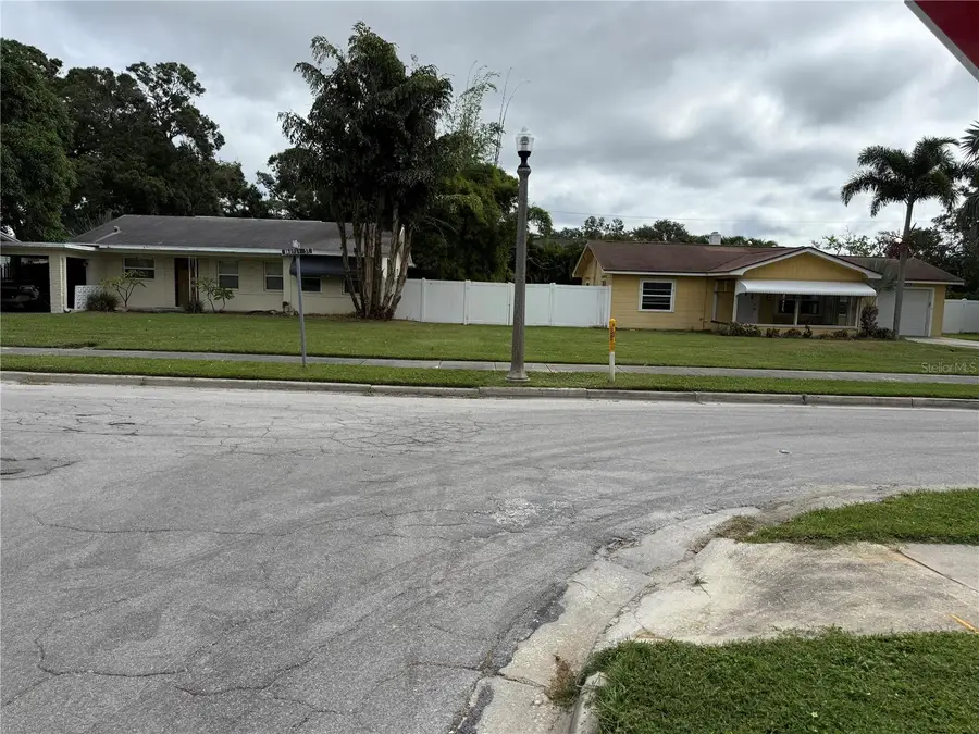 1103 Varona Street, Belleair, FL 33756 - Image #2