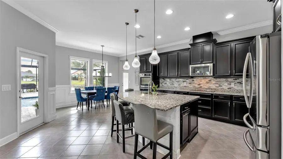 11831 Cross Vine Drive, Riverview, FL 33579 - Image #2