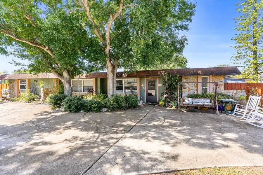 213 Jody Court, Largo, FL 33771 - Image #2