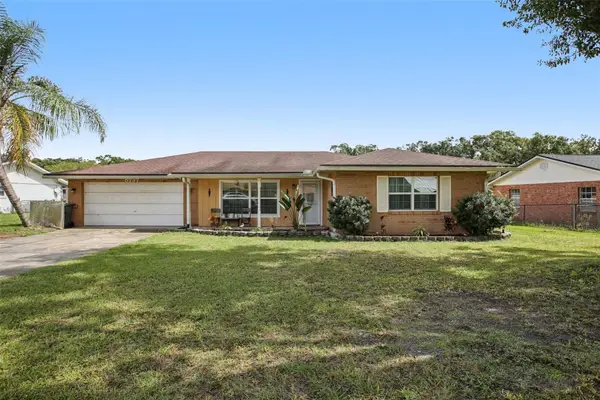 5737 Sands Point Drive, LAKELAND, FL 33809