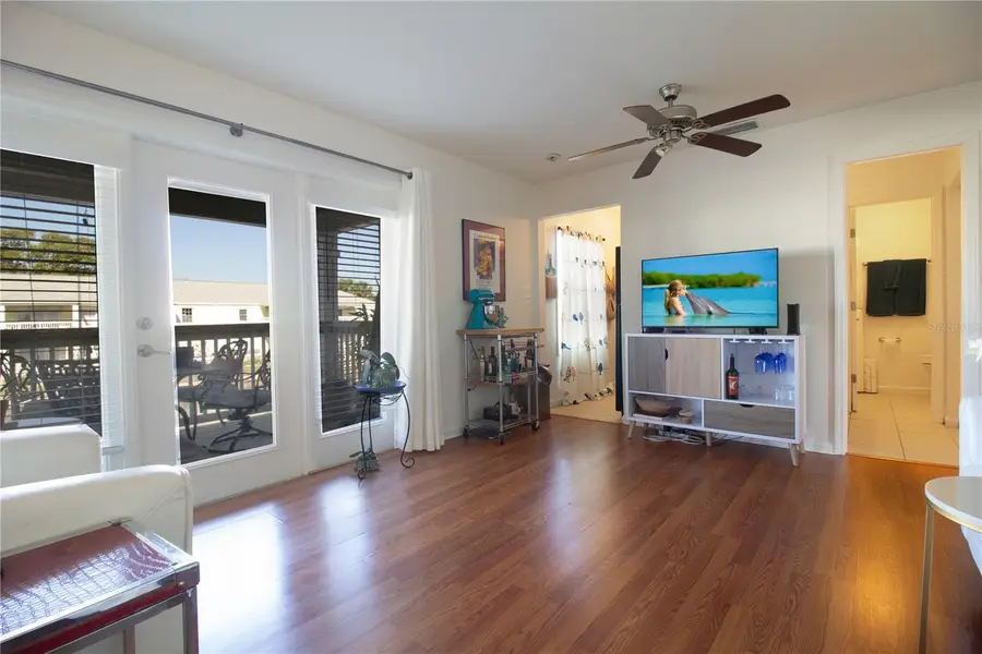 5015 Coquina Key Drive Se #F, Saint Petersburg, FL 33705 - Image #3