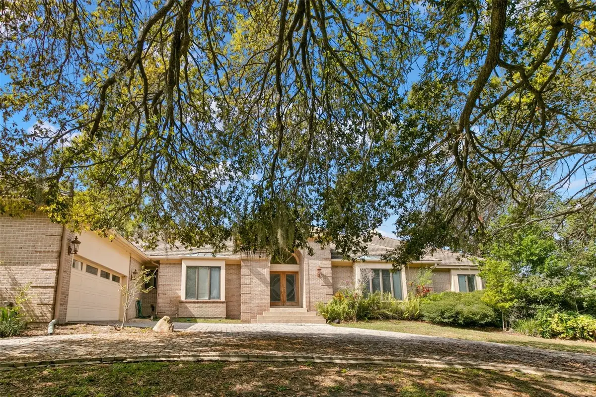 3498 Shoreline Circle, Palm Harbor, FL 34684 - Image #1