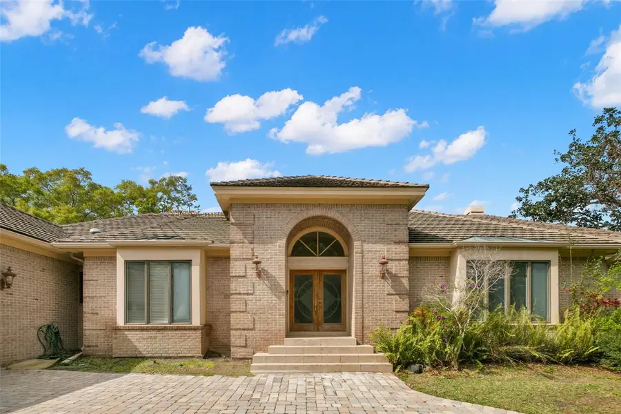 3498 Shoreline Circle, Palm Harbor, FL 34684 - Image #2