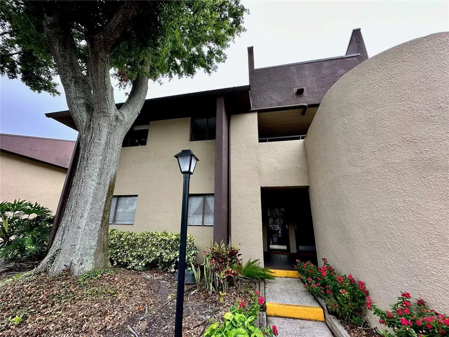 860 S Village Drive N #201, Saint Petersburg, FL 33716 - Image #2