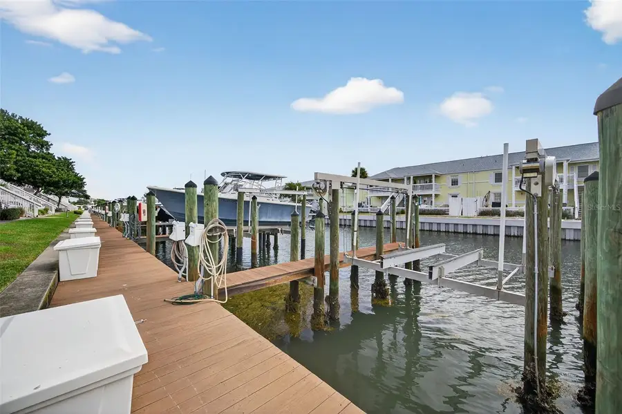 4924 Beach Drive Se #F, Saint Petersburg, FL 33705 - Image #3