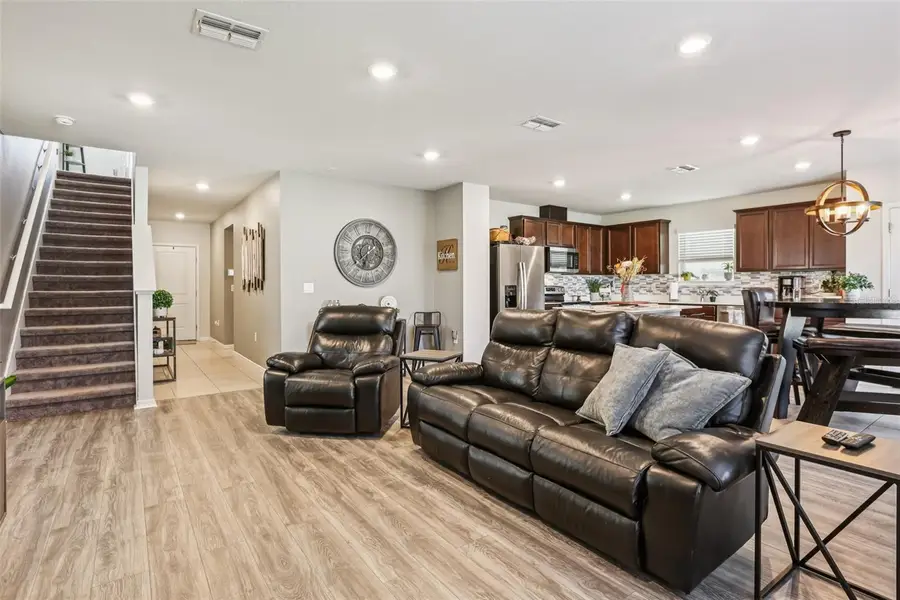 29977 Marquette Avenue, Wesley Chapel, FL 33545 - Image #2