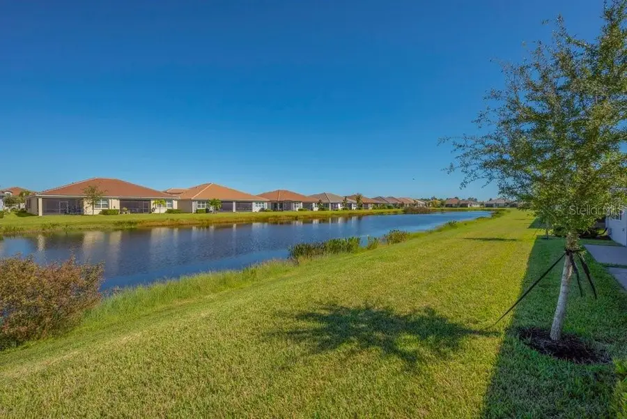 4922 Sienna Isles Avenue, Wimauma, FL 33598 - Image #3