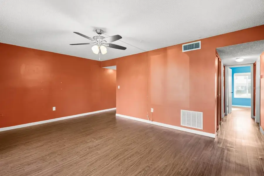 11400 3rd Street N #1, Saint Petersburg, FL 33716 - Image #3