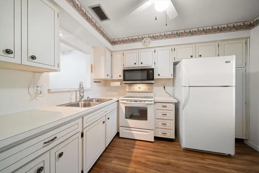 607 Brandywine Drive #607, Largo, FL 33771 - Image #3