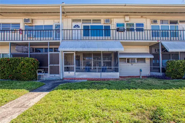 4001 58th Street N #3, KENNETH CITY, FL 33709